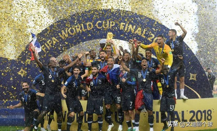 顶流对决！年终大战八强出炉：C罗PK安东尼、姆巴佩vs梅西（八强出炉！年终巅峰之战：C罗迎战安东尼，姆巴佩对垒梅西）