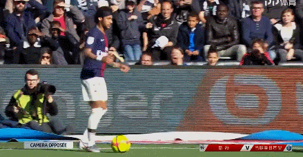 热尔曼合同到期离开广岛三箭，曾因违规出场导致被判输球