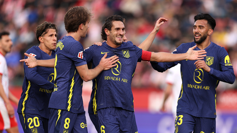 前教练：库普梅纳斯能很好地适应三中卫，斯帕莱蒂非常了解他（前任教头：库普梅纳斯契合三后卫体系，斯帕莱蒂对其了如指掌）