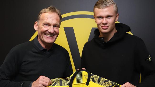 劳尔-阿森西奥发文哀悼祖父：愿你陪伴我每一步，赐予我力量（劳尔-阿森西奥悼念祖父：愿你化作力量，伴我前行）