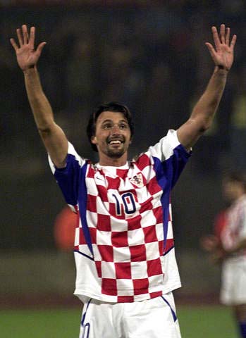 官方：孔蒂当选2025意足球盛典最佳教练，那不勒斯最佳俱乐部（官宣：孔蒂加冕2025意大利足球盛典年度最佳教练，那不勒斯当选最佳俱乐部）