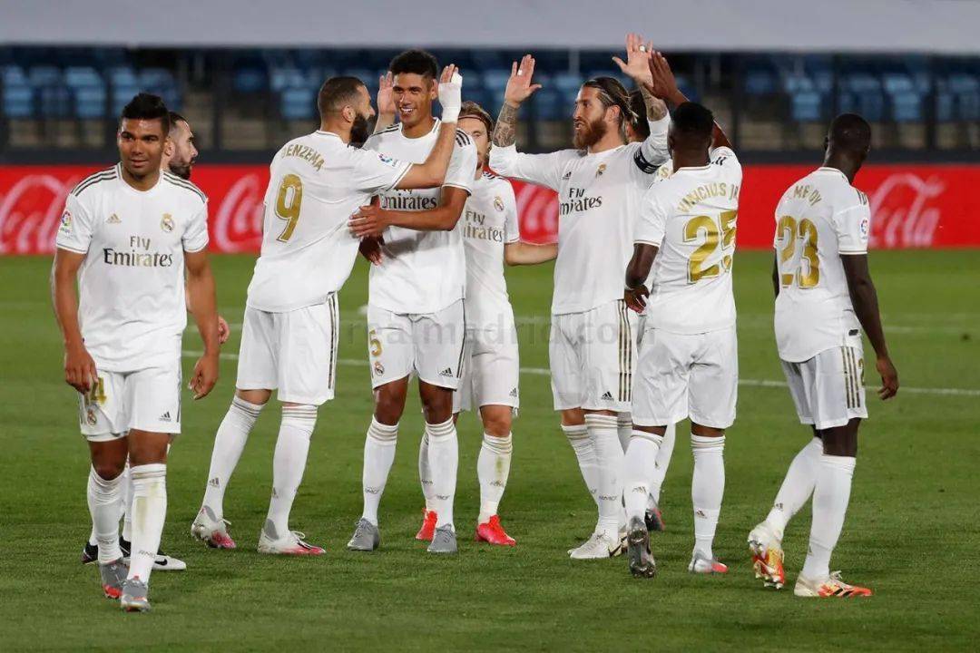 博主：大连英博管理层赴法国考察，或将与欧塞尔外援达成合作（博主曝大连英博高层赴法考察，或与欧塞尔外援合作在望）