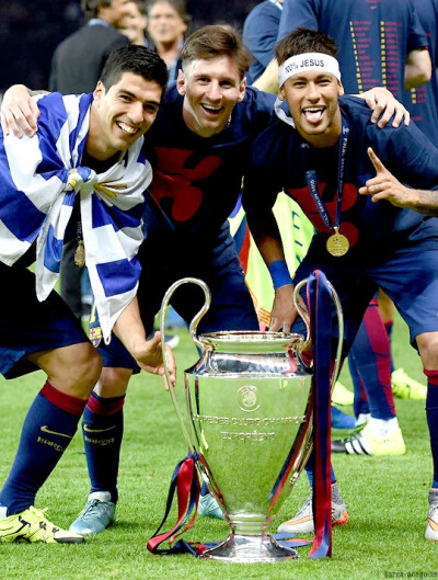 文胖：浓眉交易价值因令人却步的顶薪合同而降低（文胖：浓眉的顶薪合同让球队犹豫，交易价值走低）