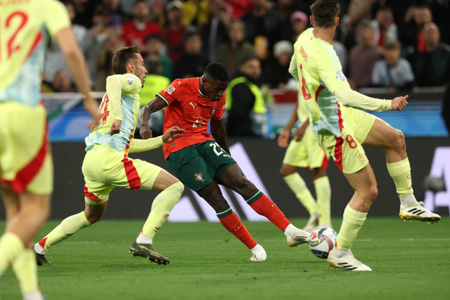 运动开 “淮” “十” 分精彩（燃动“淮”城，“十”足精彩）