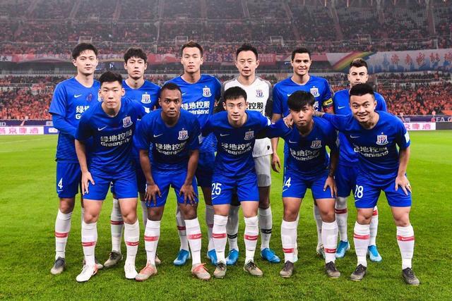 弗里克西甲场均积分2.36，执教50+场主帅中仅次于瓜帅和穆帅（西甲场均2.36分，弗里克在50+场主帅中仅次于瓜帅与穆帅）