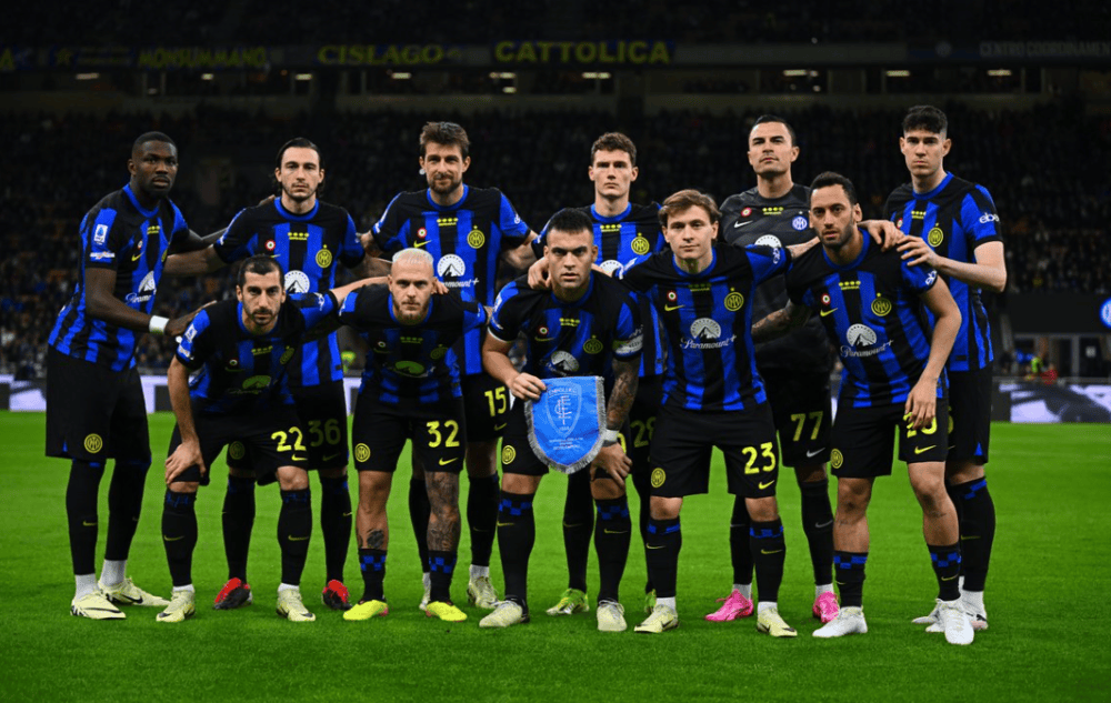 巴萨官方欢迎梅西回归诺坎普：里奥，我们随时欢迎你回家！（巴萨官宣欢迎梅西重返诺坎普：里奥，家门永远为你敞开）