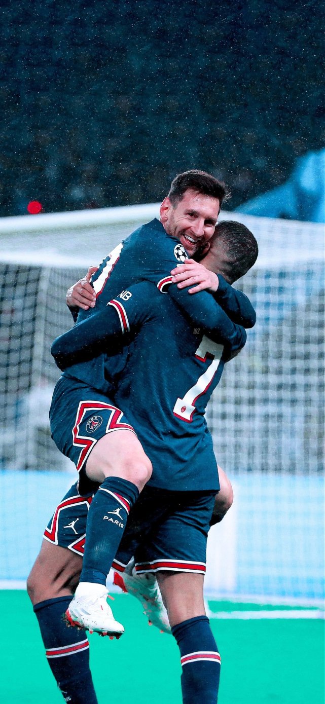 篮球NBA球队计划招募自由球员补强内线（NBA球队欲引进自由球员强化内线）