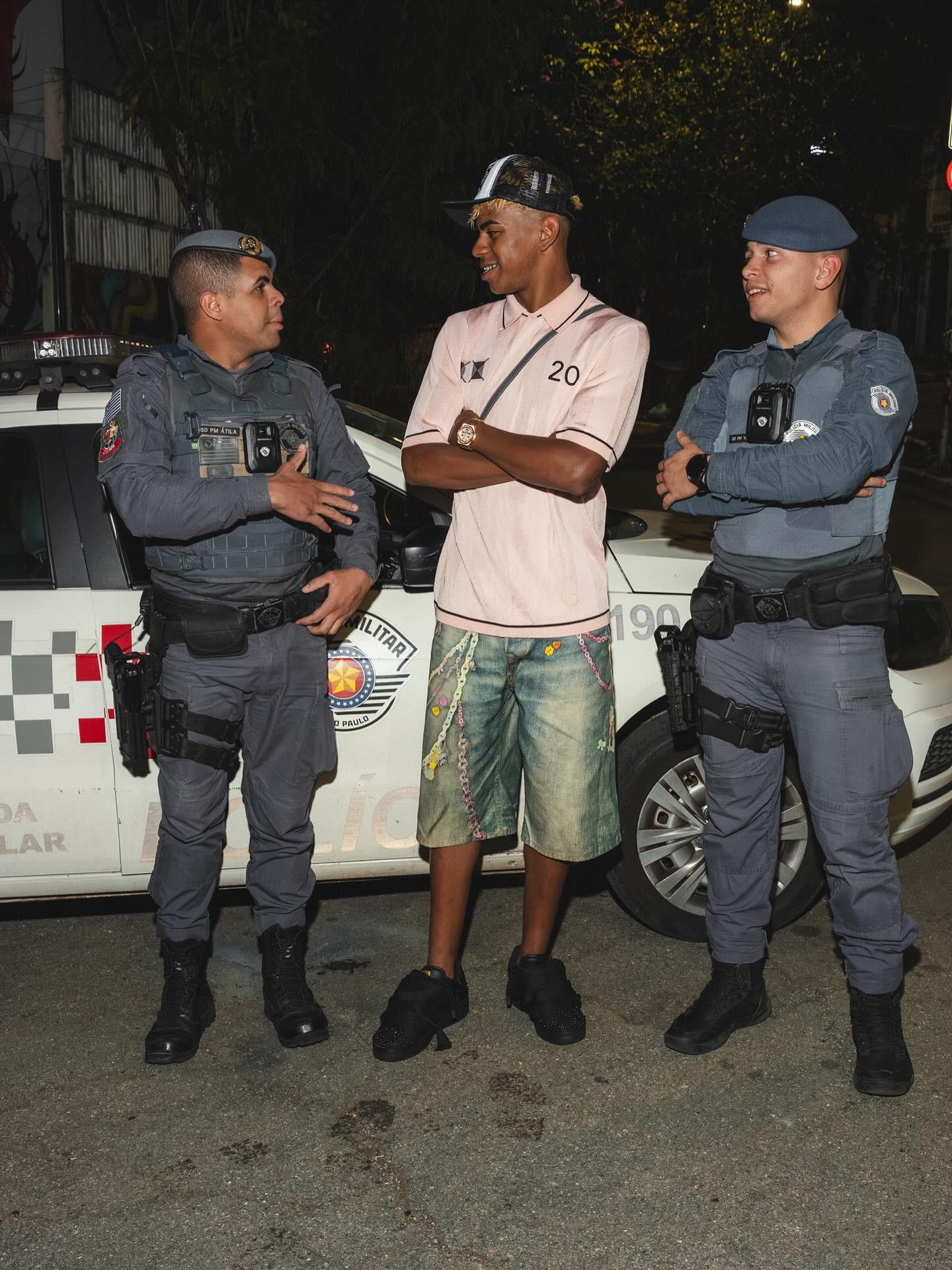 张源晒训练视频：努力备战亚冠，为漫长的赛季站好最后一班岗（张源发布训练视频：全力冲刺亚冠，守住漫长赛季最后一岗）