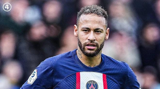 每体：在巴萨更衣室，队友们都叫杰拉德-马丁为“杰拉德-马尔蒂尼”（每体：巴萨更衣室中，杰拉德-马丁被队友称作“杰拉德-马尔蒂尼”）