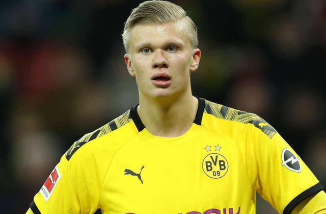 奥古斯托：大家认为这种比赛应该赢5-0，但欧冠没有容易的比赛（奥古斯托：外界以为这类比赛该5比0拿下，但欧冠从不轻松）