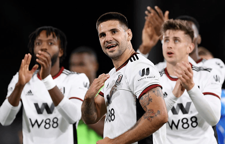 5-0！利雅得胜利开门红，C罗点射创纪录，赛后引领维京战吼（5-0大捷！利雅得胜利迎新季首胜，C罗点球刷新纪录，赛后领衔维京战吼）