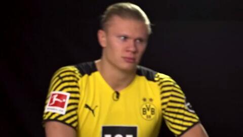 奥莱报：迪马利亚壁画遭到涂污，青训教练指责罗萨里奥球迷