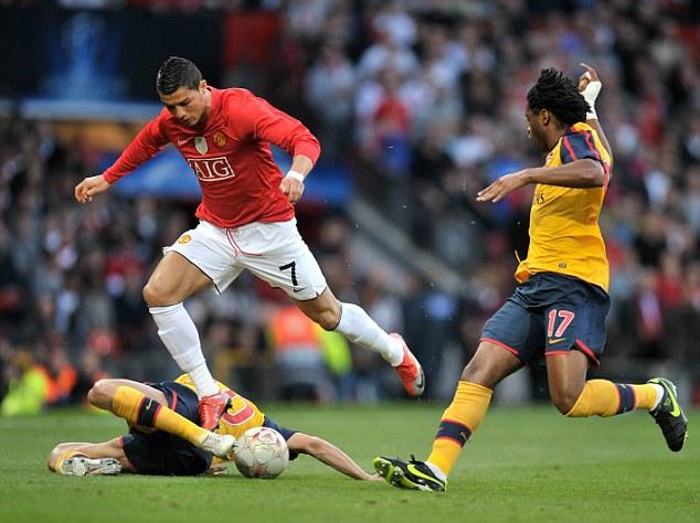 斯基拉：那不勒斯派球探考察诺顿-库菲，阿森纳有转会分成（斯基拉：那不勒斯考察诺顿-库菲，阿森纳拥有转售分成条款）